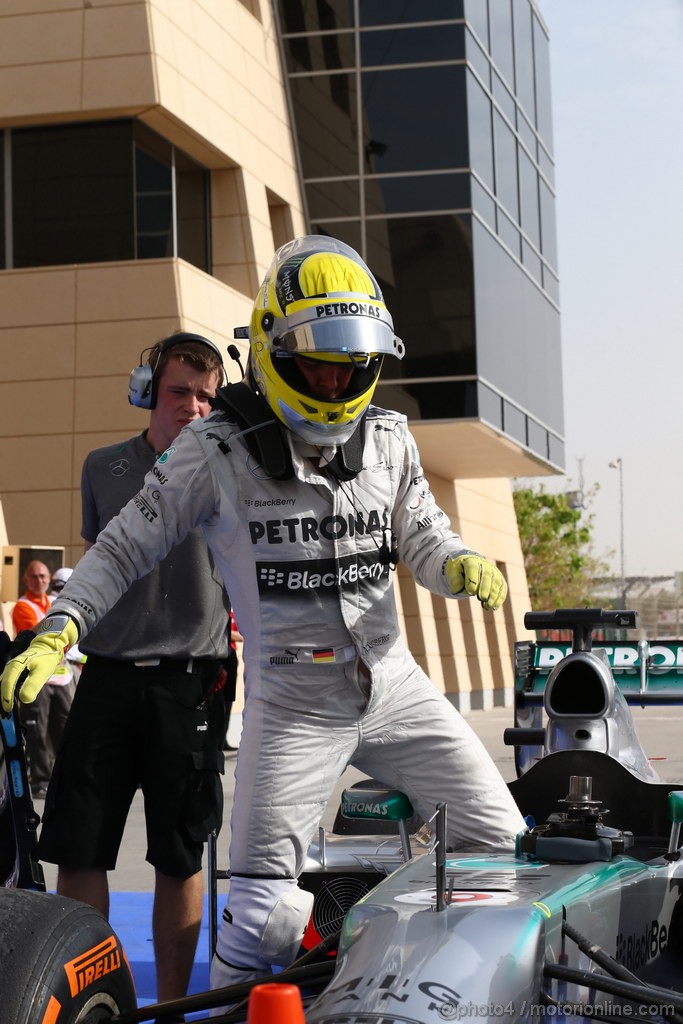 GP BAHRAIN, 19.04.2013- Prove Libere 2, Nico Rosberg (GER) Mercedes AMG F1 W04 