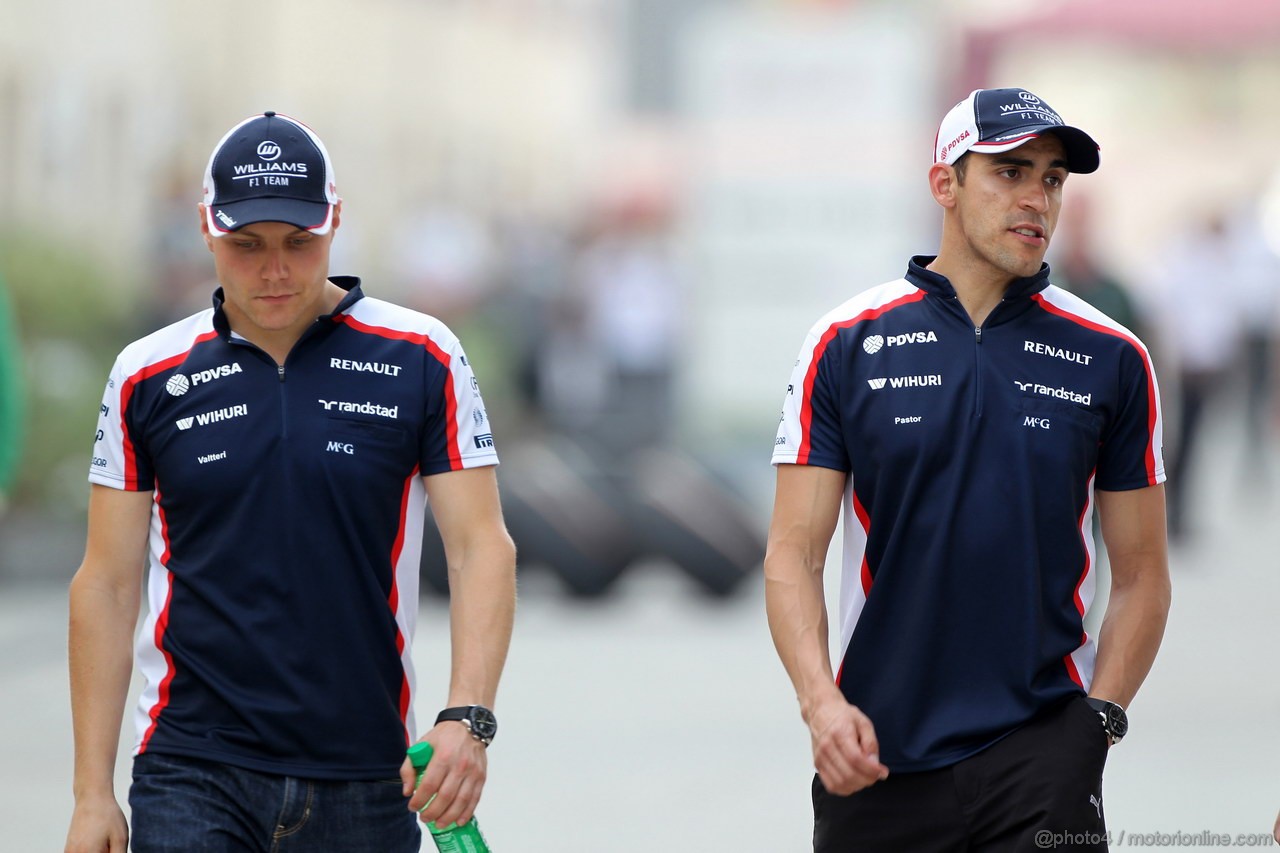 GP BAHRAIN, 19.04.2013- Valtteri Bottas (FIN), Williams F1 Team FW35 e Pastor Maldonado (VEN) Williams F1 Team FW35 