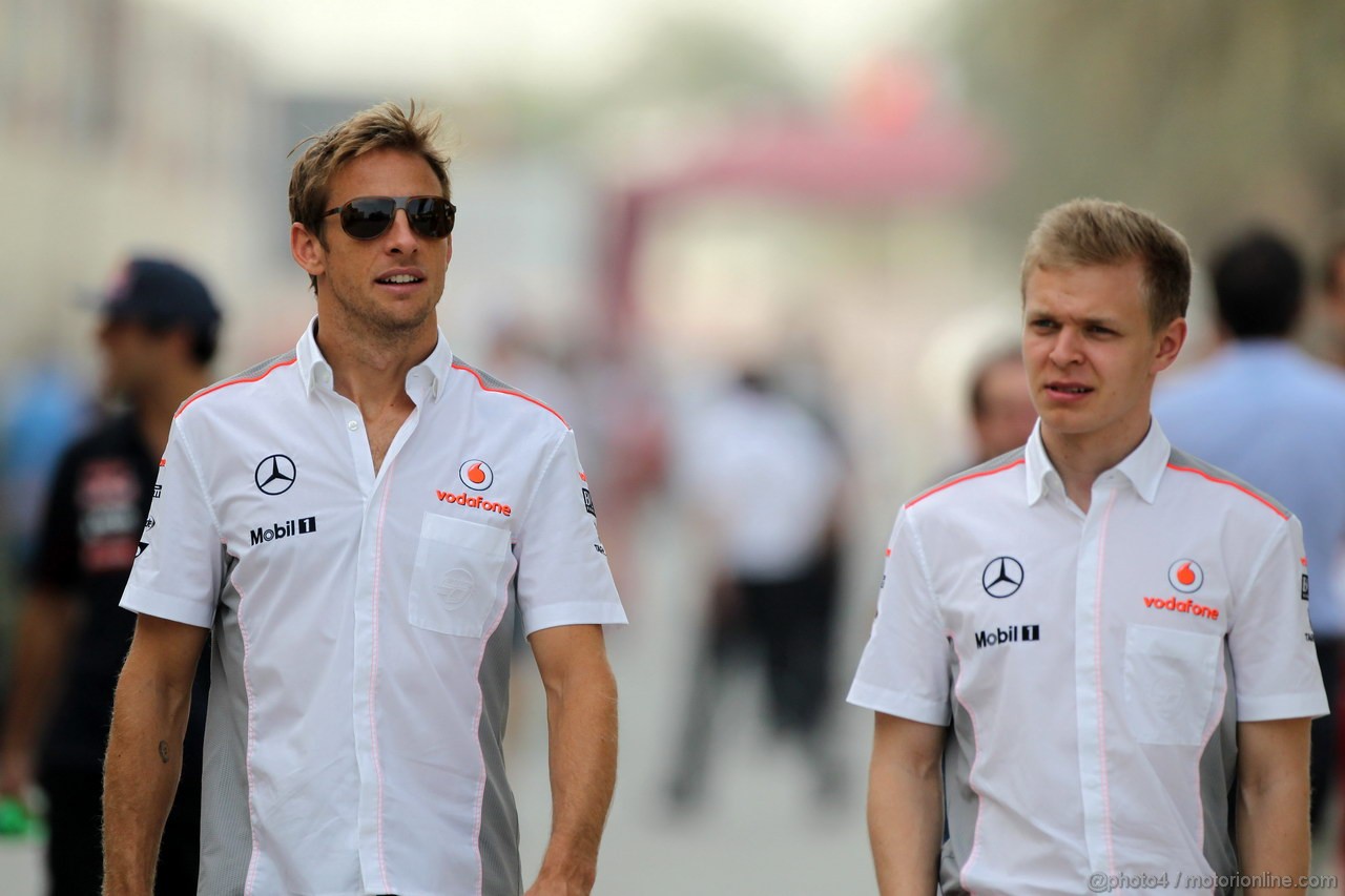 GP BAHRAIN, 19.04.2013- Jenson Button (GBR) McLaren Mercedes MP4-28 