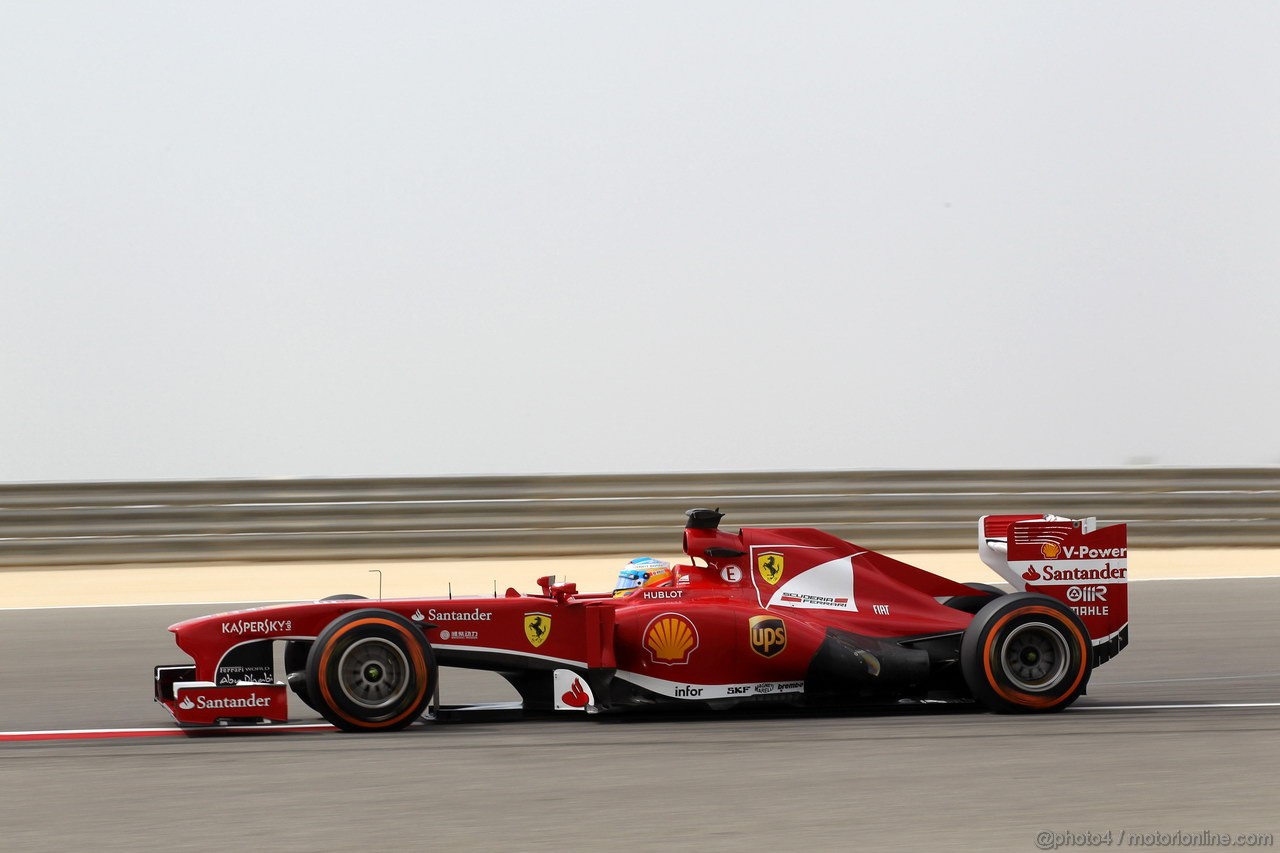 GP BAHRAIN, 19.04.2013- Prove Libere 2, Fernando Alonso (ESP) Ferrari F138 