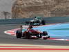 GP BAHRAIN, 19.04.2013- Free Practice 1, Fernando Alonso (ESP) Ferrari F138 davanti a Lewis Hamilton (GBR) Mercedes AMG F1 W04 