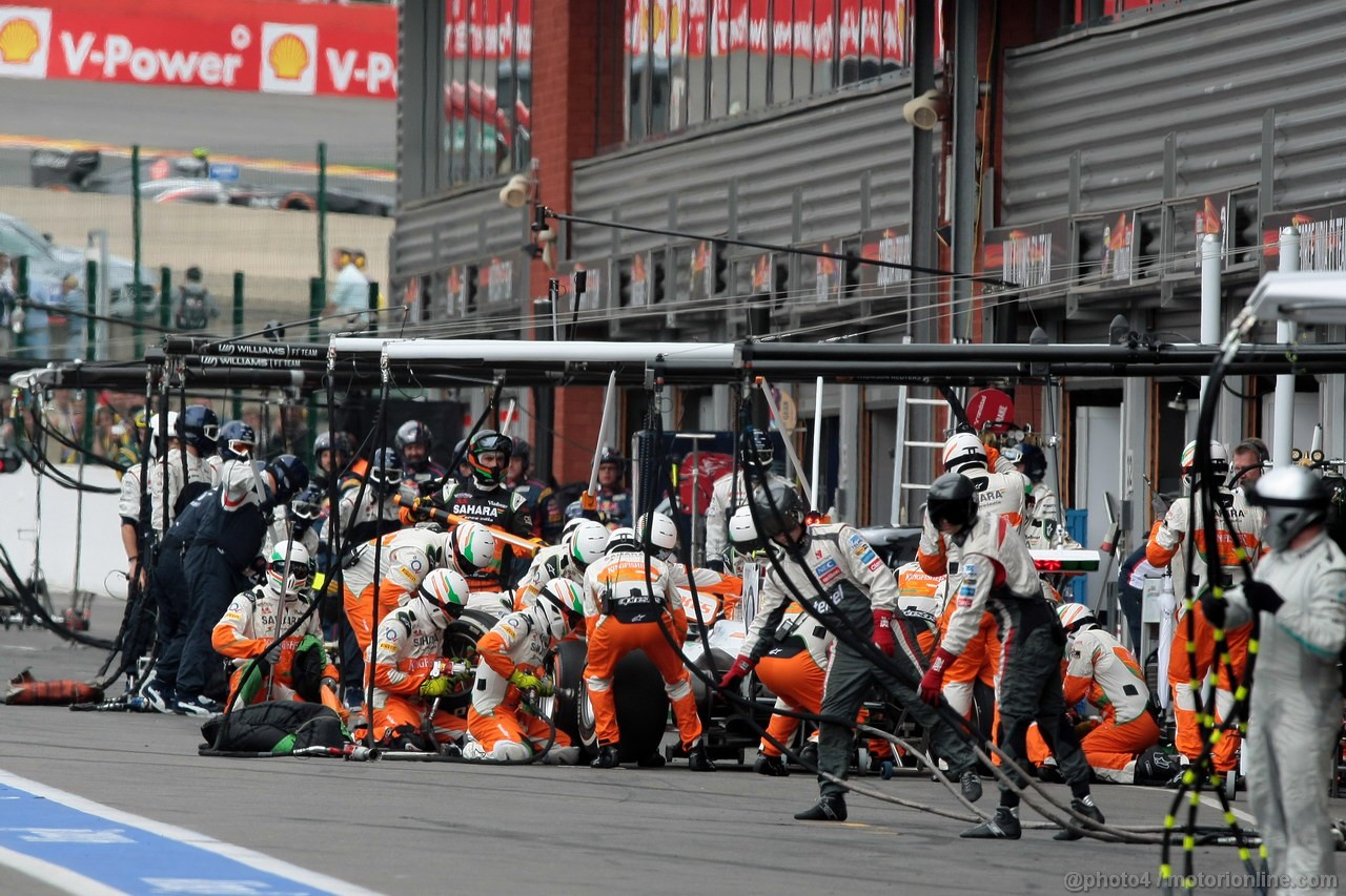 GP BELGIO, 25.08.2013-  Gara, Pit stop, Paul di Resta (GBR) Sahara Force India F1 Team VJM06 