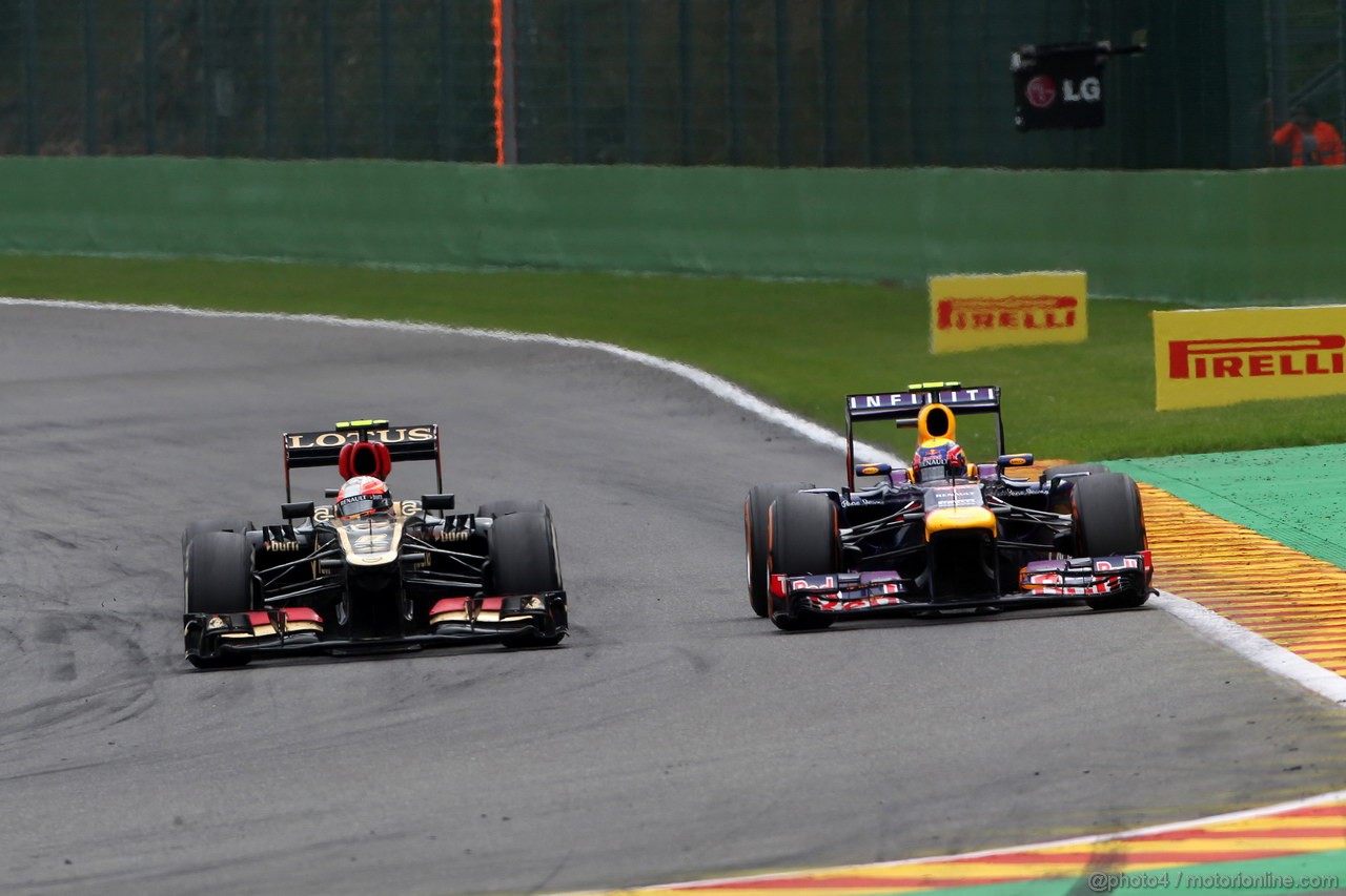 GP BELGIO, 25.08.2013-  Gara, Romain Grosjean (FRA) Lotus F1 Team E21 e Mark Webber (AUS) Red Bull Racing RB9 