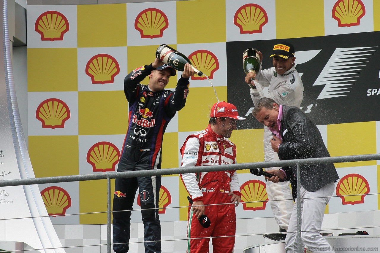GP BELGIO, 25.08.2013-  Gara, 1st position Sebastian Vettel (GER) Red Bull Racing RB9, secondo Fernando Alonso (ESP) Ferrari F138 e terzo Lewis Hamilton (GBR) Mercedes AMG F1 W04 with David Coulthard (GBR) 