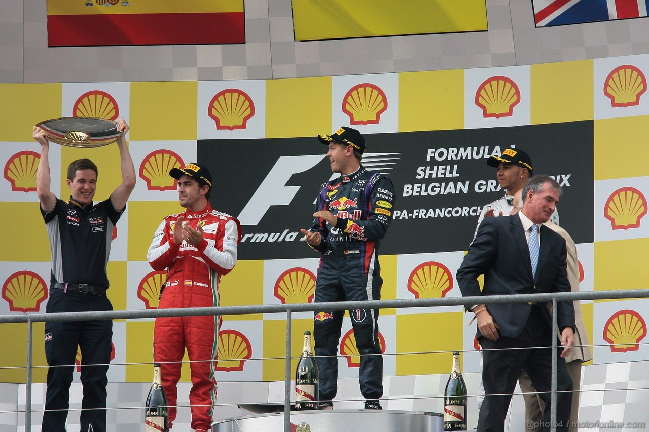 GP BELGIO, 25.08.2013-  Gara, 1st position Sebastian Vettel (GER) Red Bull Racing RB9, secondo Fernando Alonso (ESP) Ferrari F138 e terzo Lewis Hamilton (GBR) Mercedes AMG F1 W04 