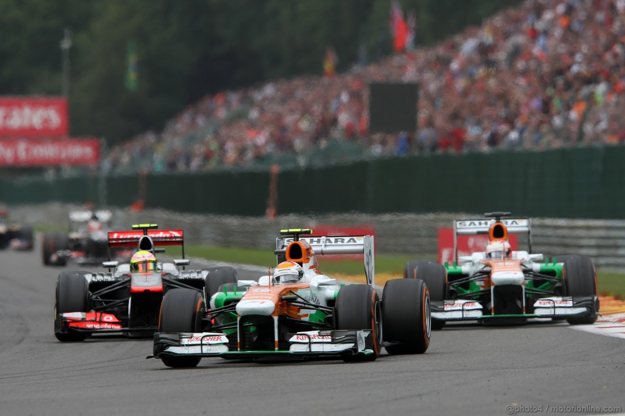 GP BELGIO, 25.08.2013-  Gara, Adrian Sutil (GER), Sahara Force India F1 Team VJM06 davanti a Paul di Resta (GBR) Sahara Force India F1 Team VJM06 