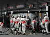 GP BELGIO, 25.08.2013-  Gara, Pit stop, Mechanics Mclaren Mercedes
