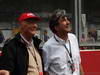 GP BELGIO, 25.08.2013-  Gara, Nikki Lauda (AU), Mercedes e Pasquale Lattuneddu (ITA), FOM have a look at the greenpeace members