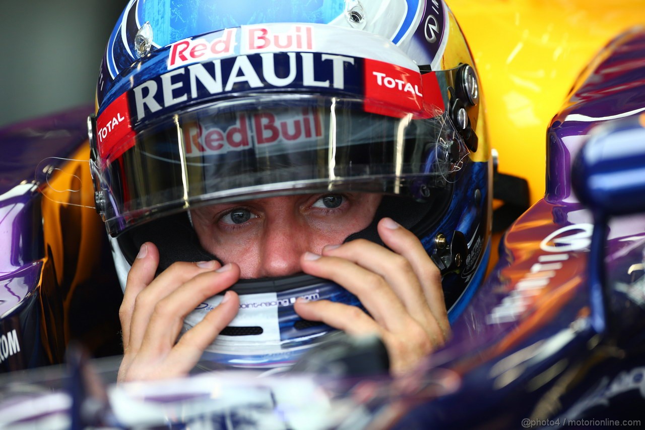 GP BELGIO, 24.08.2013- Prove Libere 3, Sebastian Vettel (GER) Red Bull Racing RB9 