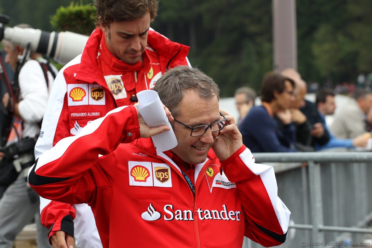 GP BELGIO, 24.08.2013- Prove Libere 3, Fernando Alonso (ESP) Ferrari F138 e Stefano Domenicali (ITA), Team Principal 