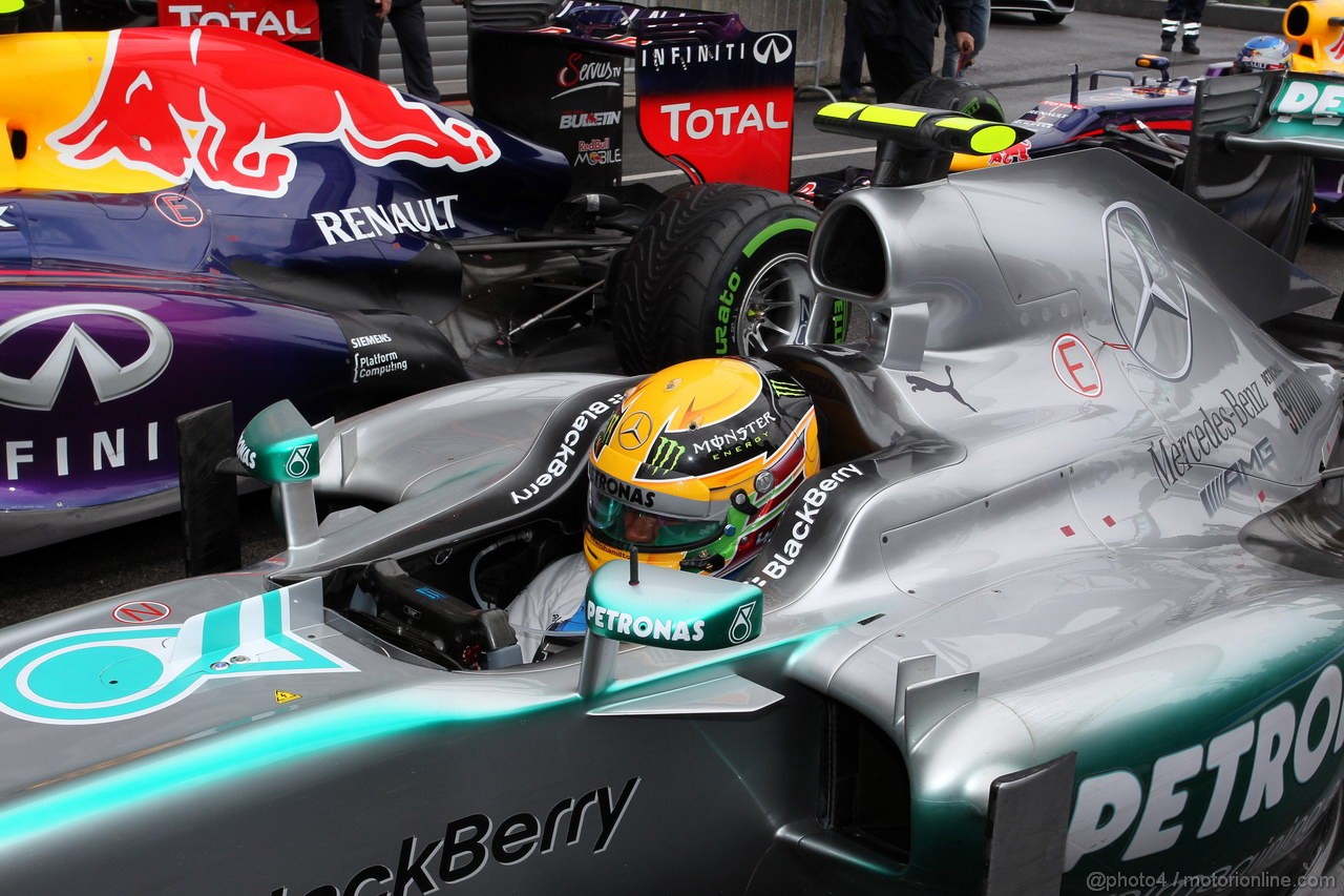 GP BELGIO, 24.08.2013- Qualifiche, Lewis Hamilton (GBR) Mercedes AMG F1 W04 pole position