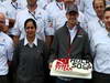 GP BELGIO, 24.08.2013- Nico Hulkenberg (GER) Sauber celebrates his 50th GP with Monisha Kaltenborn (AUT) Sauber Team Principal e the team