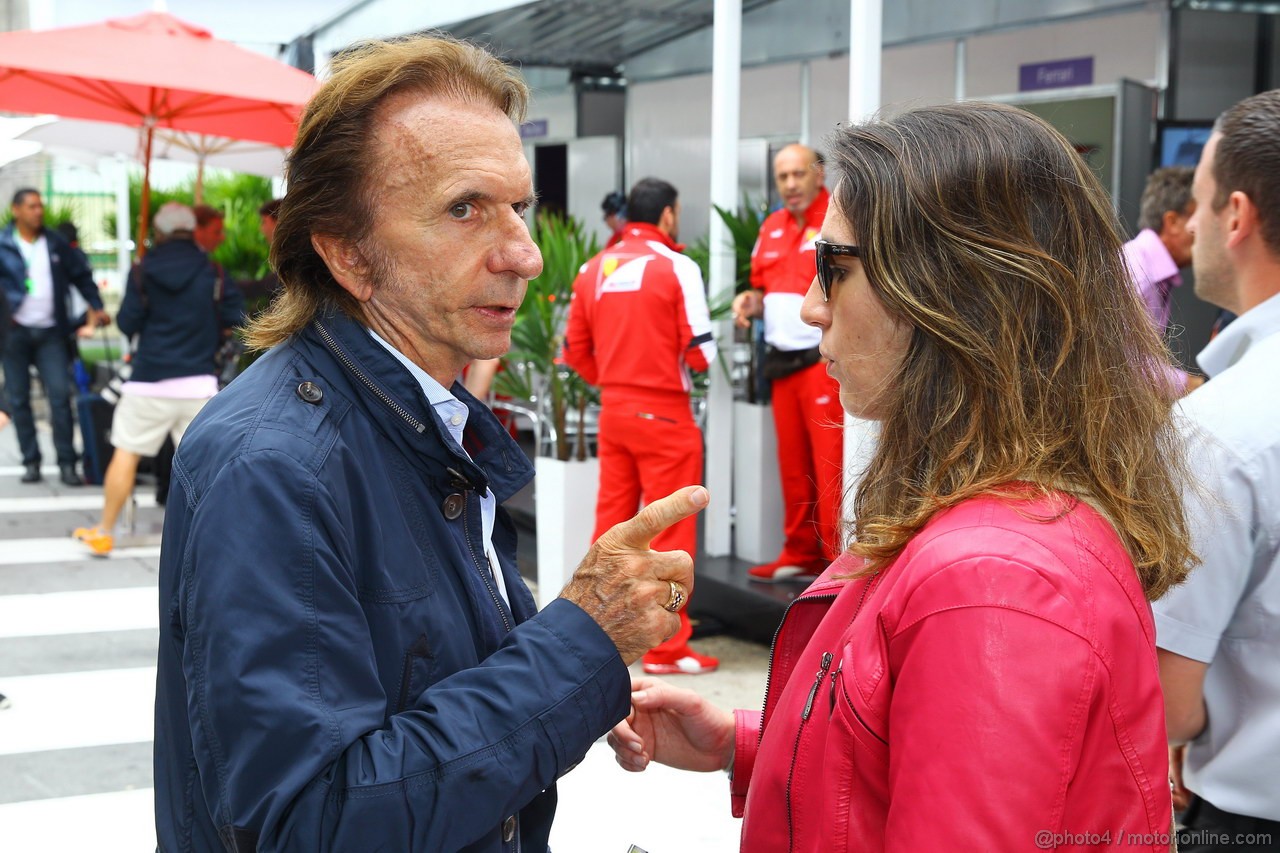 GP BRASILE, 24.11.2013 - Emerson Fittipaldi (BRA), Ex F1 Champion e Bia Figueiredo, Indy driver