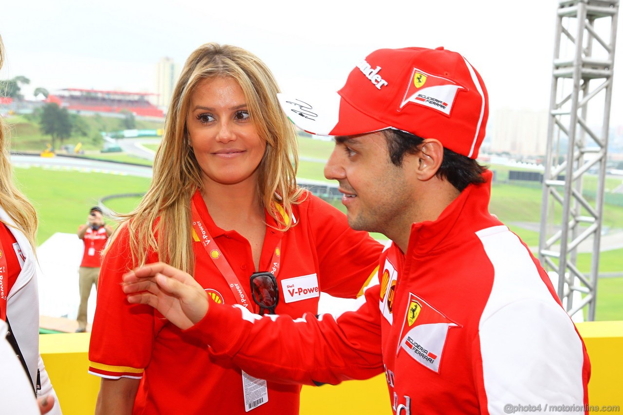 GP BRASILE, 24.11.2013 - Felipe Massa (BRA) Ferrari F138 e Debora Secco (BRA), actress