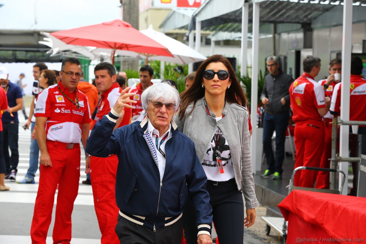 GP BRASILE, 24.11.2013 - Bernie Ecclestone (GBR), President e CEO of Formula One Management  e sua moglie Fabiana Flosi (BRA)