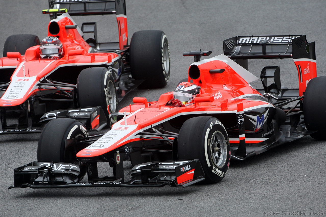GP BRASILE, 24.11.2013 - Gara, Max Chilton (GBR), Marussia F1 Team MR02 e Jules Bianchi (FRA) Marussia F1 Team MR02 