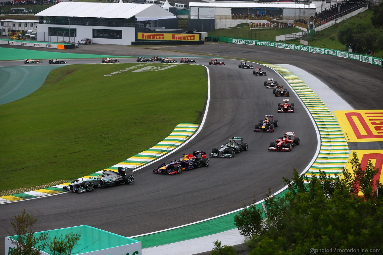 GP BRASILE, 24.11.2013 - Gara, Start of the race 