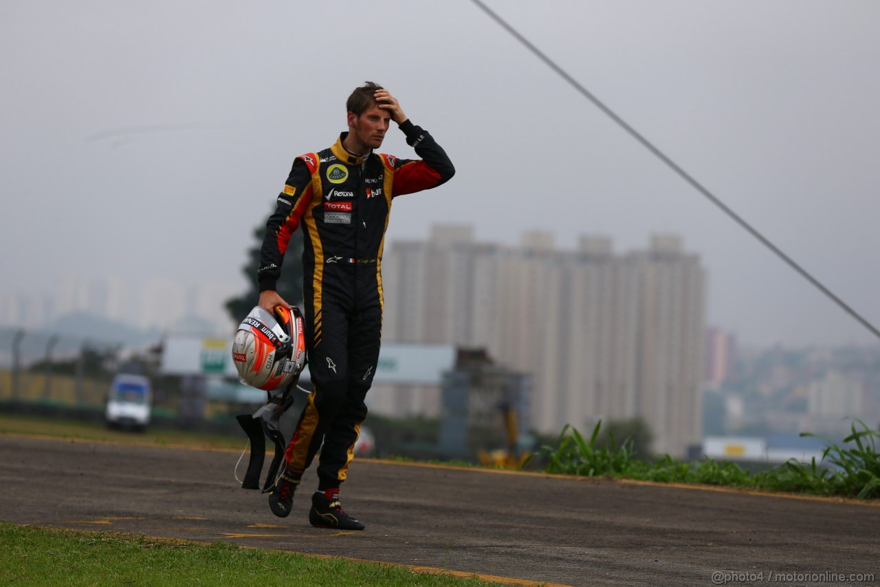GP BRASILE, 24.11.2013 - Gara, Romain Grosjean (FRA) Lotus F1 Team E21 retires from the race 
