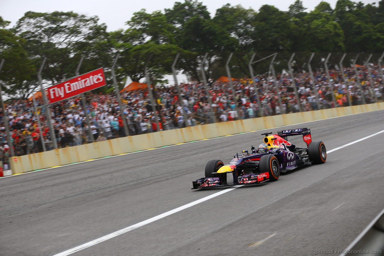 GP BRASILE, 24.11.2013 - Gara, Sebastian Vettel (GER) Red Bull Racing RB9 celebrates his victory