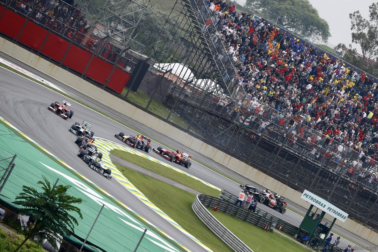 GP BRASILE, 24.11.2013 - Gara, Start of the race 