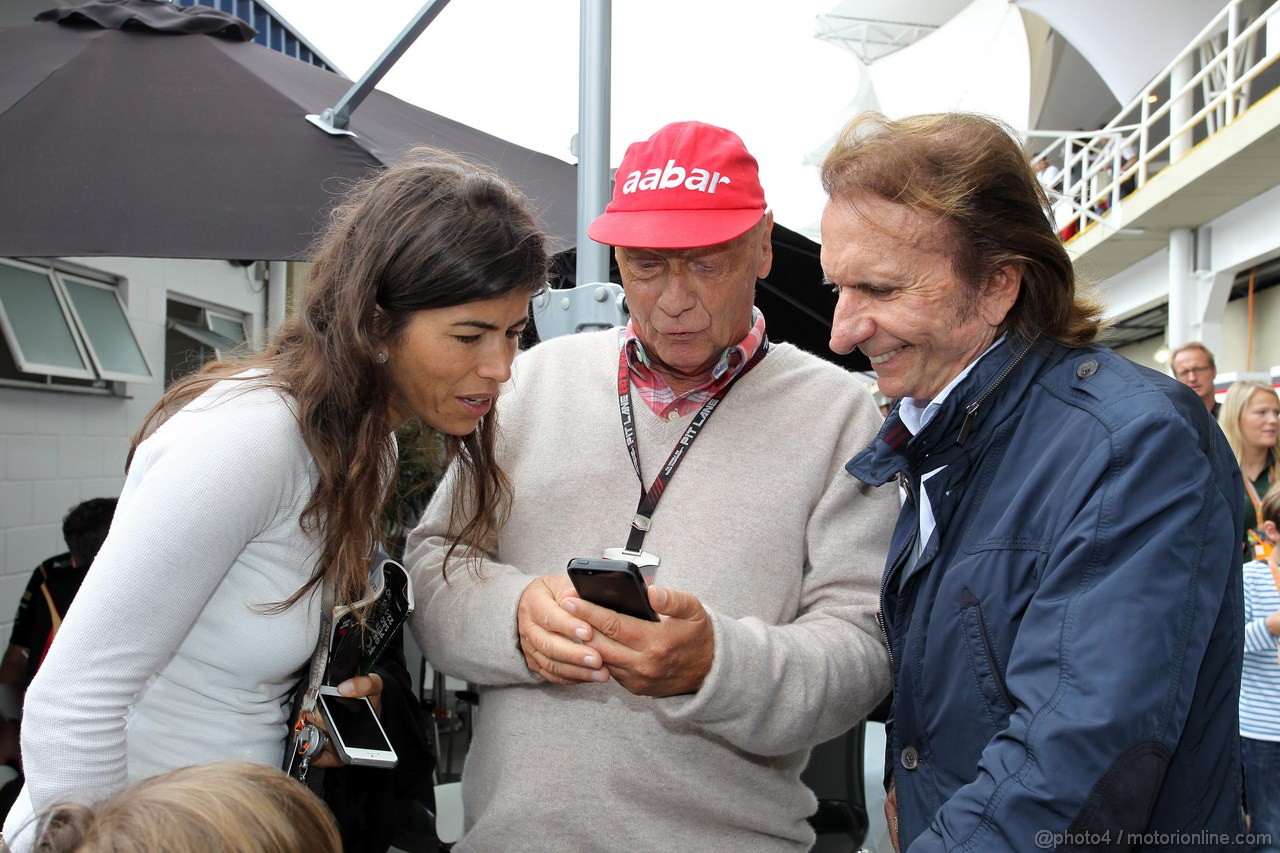 GP BRASILE, 24.11.2013 - Gara, Nikki Lauda (AU), Mercedes e Emerson Fittipaldi (BRA), Ex F1 Champion 