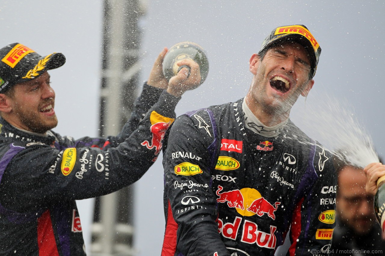 GP BRASILE, 24.11.2013 - Gara, Sebastian Vettel (GER) Red Bull Racing RB9 e Mark Webber (AUS) Red Bull Racing RB9 