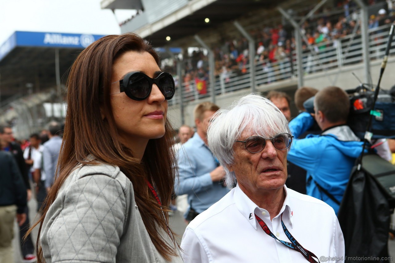 GP BRASILE, 24.11.2013 - Gara, Bernie Ecclestone (GBR), President e CEO of Formula One Management  e sua moglie Fabiana Flosi (BRA)