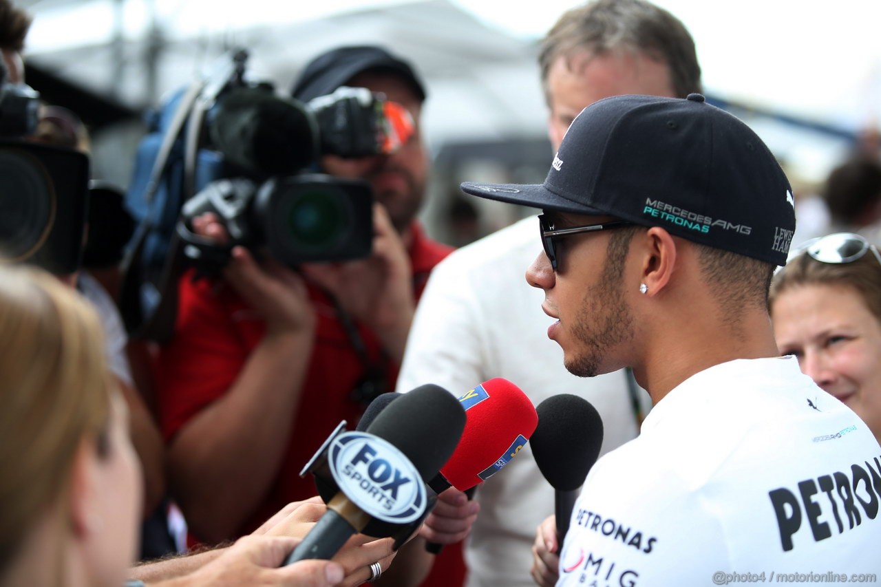 GP BRASILE, 21.11.2013- Lewis Hamilton (GBR) Mercedes AMG F1 W04 