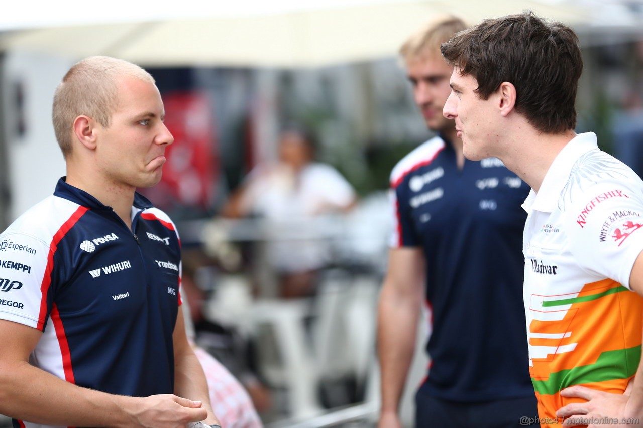 GP BRASILE, 21.11.2013- Valtteri Bottas (FIN), Williams F1 Team FW35 e James Calado (GBR) Test Diver Force India