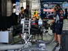 GP BRASILE, 21.11.2013- Mechanics Red Bullwork on the car