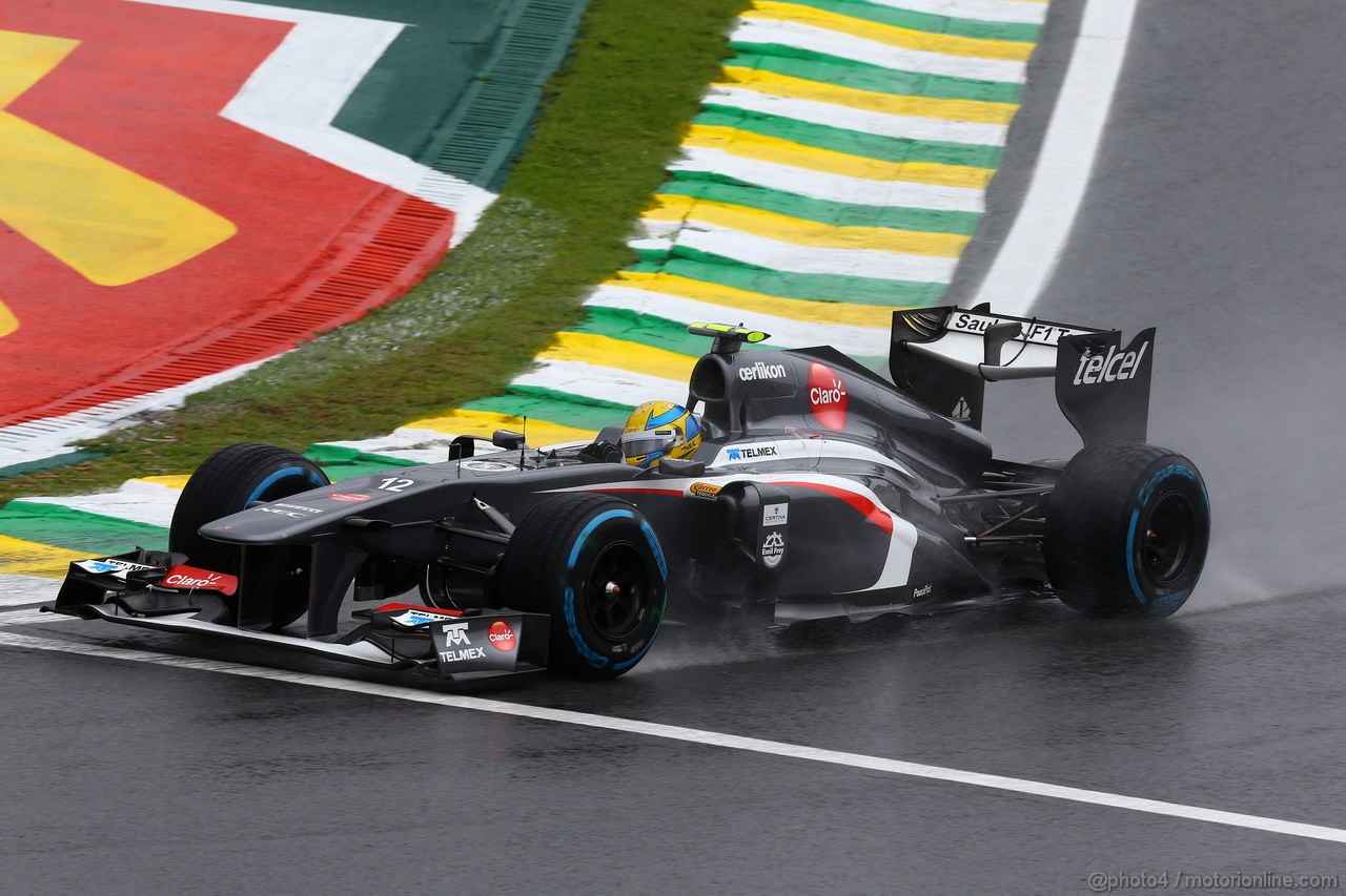 GP BRASILE, 23.11.2013- Prove Libere 3, Esteban Gutierrez (MEX), Sauber F1 Team C32 