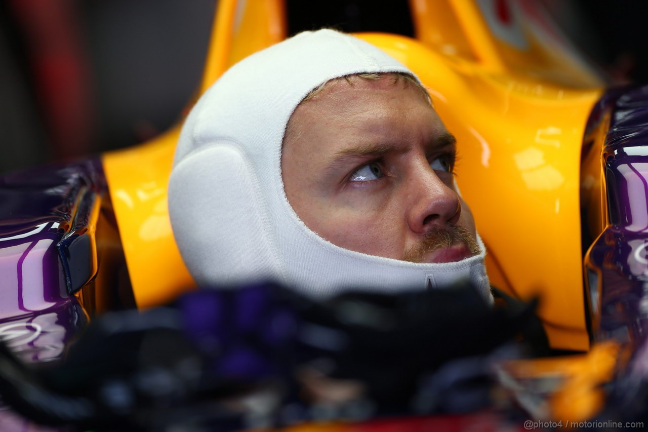 GP BRASILE, 23.11.2013- Prove Libere 3, Sebastian Vettel (GER) Red Bull Racing RB9