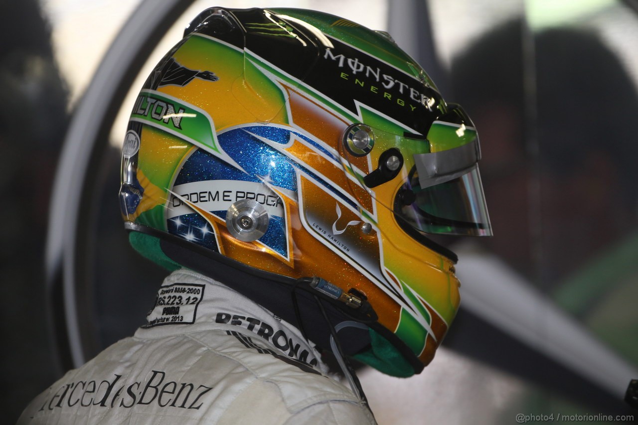 GP BRASILE, 23.11.2013- Prove Libere 3, Lewis Hamilton (GBR) Mercedes AMG F1 W04 