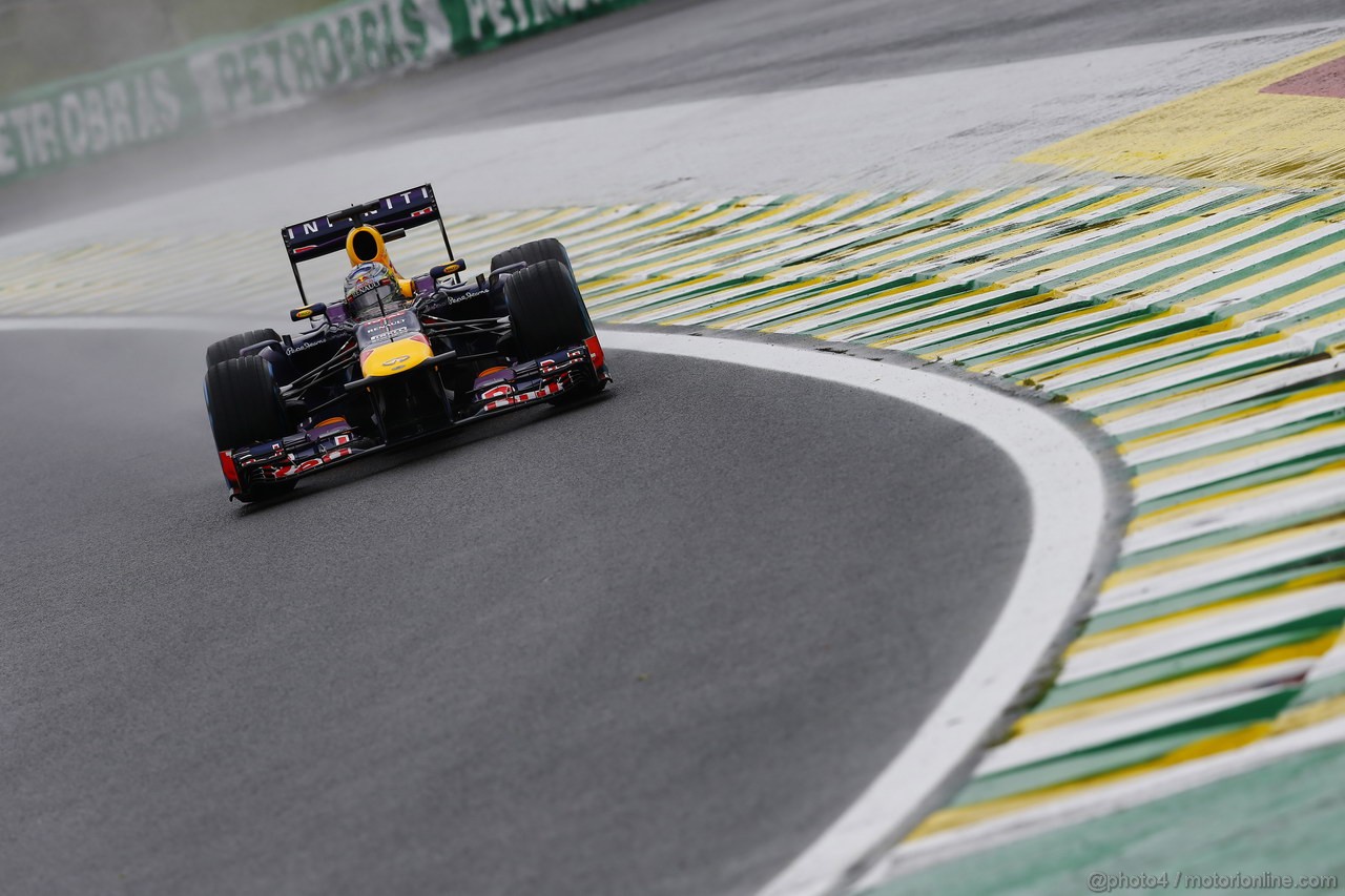 GP BRASILE, Sebastian Vettel (GER) Red Bull Racing RB9 23.11.2013- Prove Libere 3, 
