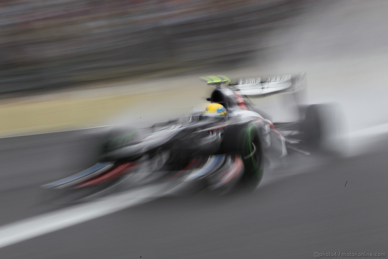 GP BRASILE, 23.11.2013- Prove Libere 3, Esteban Gutierrez (MEX), Sauber F1 Team C32 