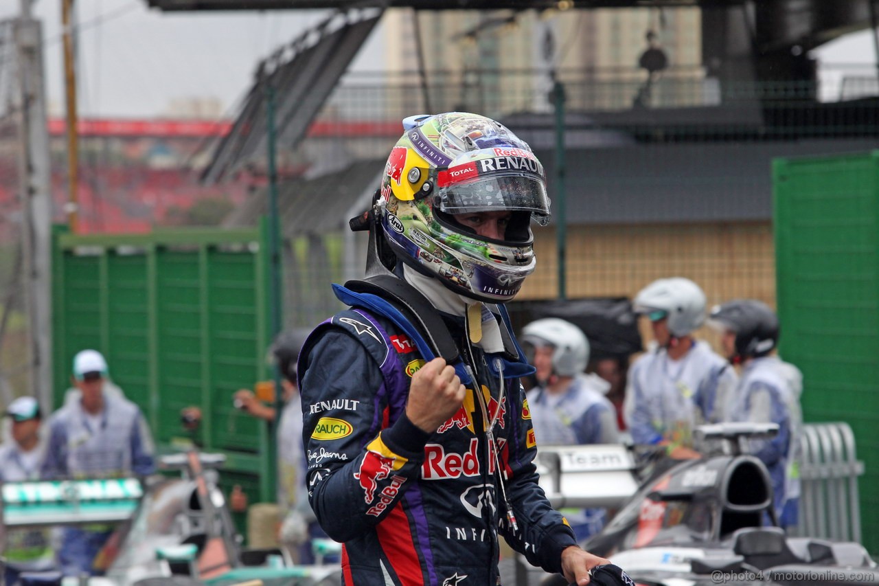GP BRASILE, 23.11.2013- Qualifiche, Sebastian Vettel (GER) Red Bull Racing RB9 pole position 