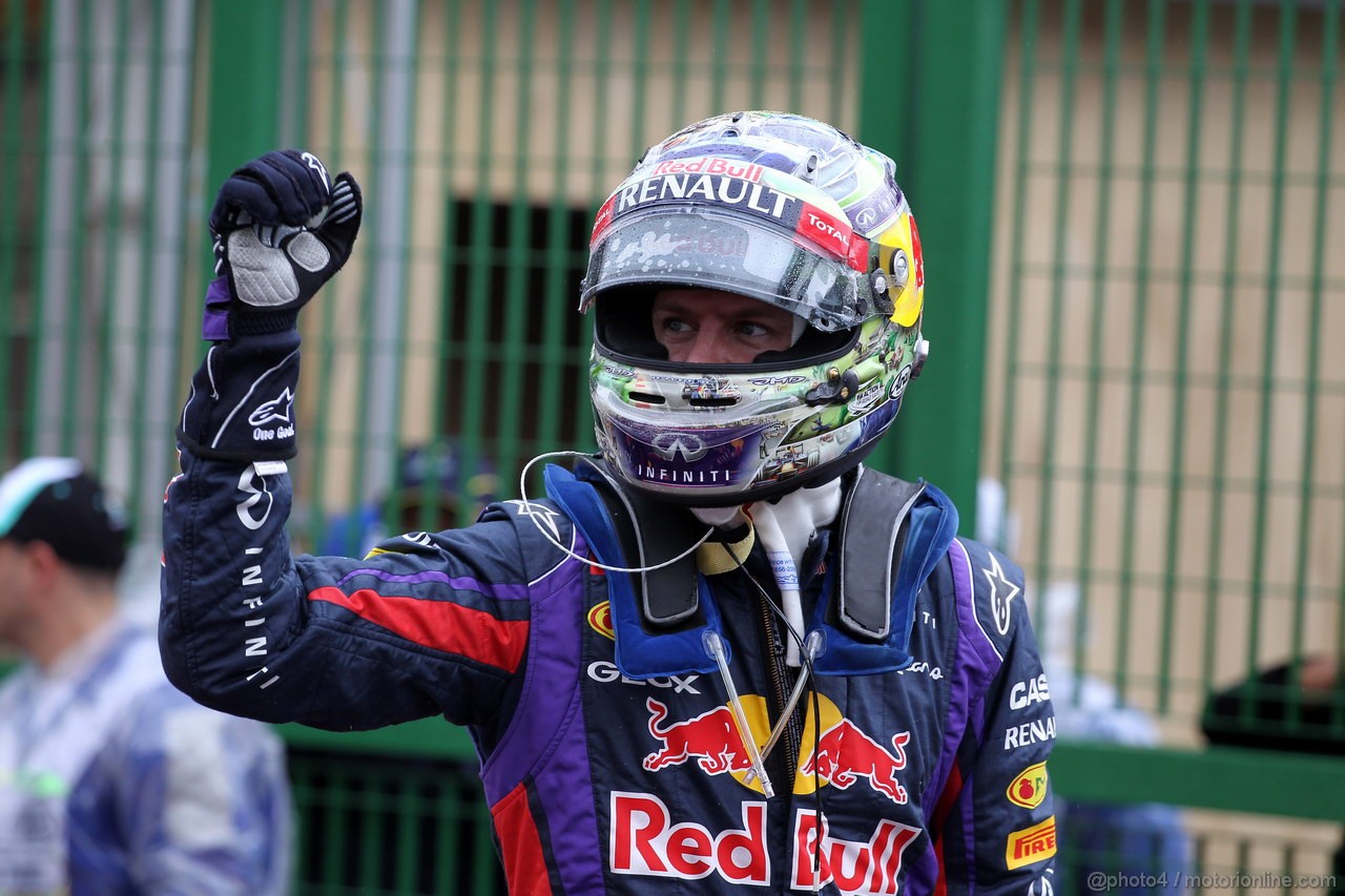 GP BRASILE, 23.11.2013- Qualifiche, Sebastian Vettel (GER) Red Bull Racing RB9 pole position
