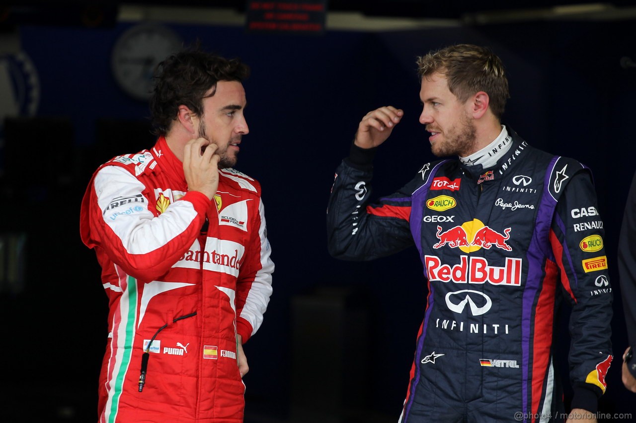 GP BRASILE, 23.11.2013- Qualifiche, Fernando Alonso (ESP) Ferrari F138 e Sebastian Vettel (GER) Red Bull Racing RB9
