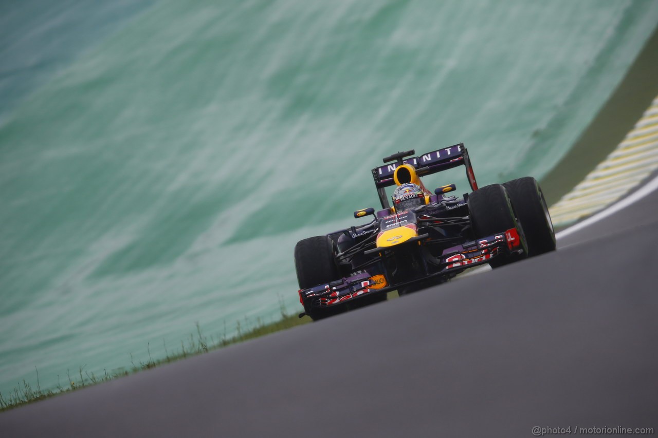 GP BRASILE, 23.11.2013- Qualifiche, Sebastian Vettel (GER) Red Bull Racing RB9 