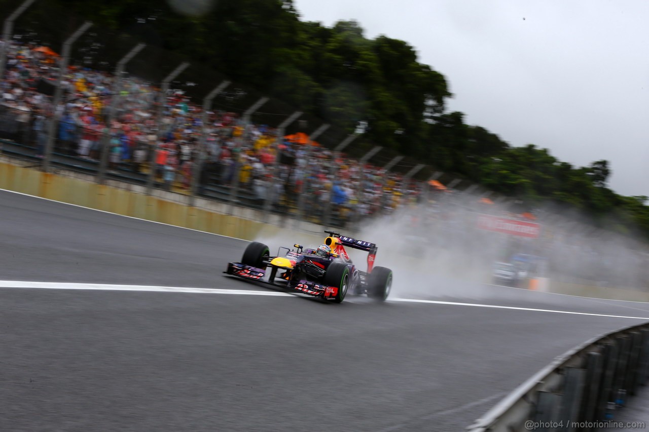 GP BRASILE, 23.11.2013- Qualifiche, Sebastian Vettel (GER) Red Bull Racing RB9 