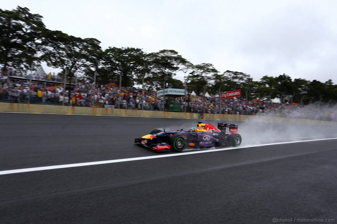 GP BRASILE, 23.11.2013- Qualifiche, Sebastian Vettel (GER) Red Bull Racing RB9 
