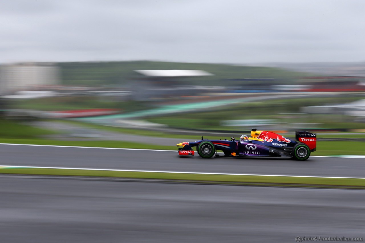 GP BRASILE, 23.11.2013- Qualifiche, Sebastian Vettel (GER) Red Bull Racing RB9 