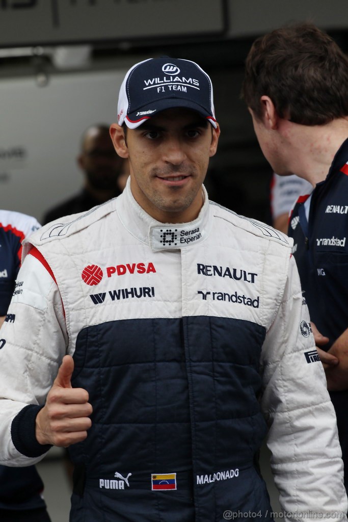 GP BRASILE, 23.11.2013- Williams Team Photo, Pastor Maldonado (VEN) Williams F1 Team FW35 