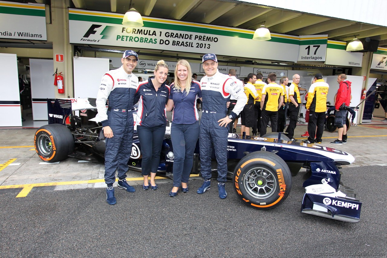 GP BRASILE, 23.11.2013- Pastor Maldonado (VEN) Williams F1 Team FW35 e Valtteri Bottas (FIN), Williams F1 Team FW35