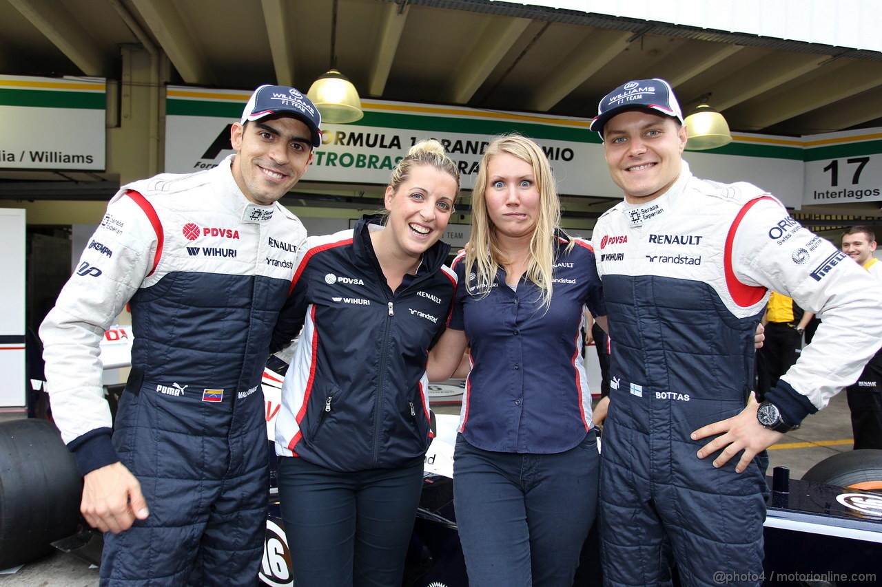 GP BRASILE, 23.11.2013- Pastor Maldonado (VEN) Williams F1 Team FW35 e Valtteri Bottas (FIN), Williams F1 Team FW35