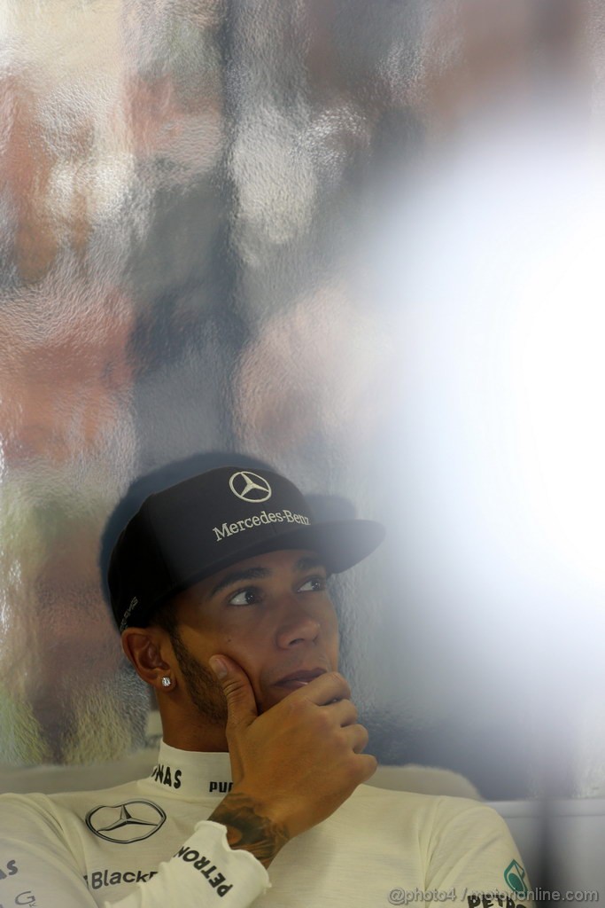GP BRASILE, 22.11.2013- Prove Libere 1, Lewis Hamilton (GBR) Mercedes AMG F1 W04 