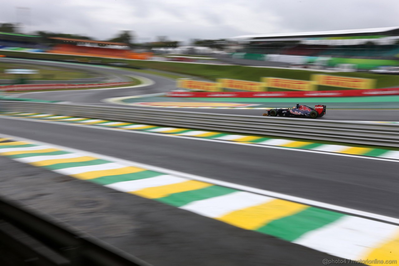 GP BRASILE, 22.11.2013- Prove Libere 1, Jean-Eric Vergne (FRA) Scuderia Toro Rosso STR8 