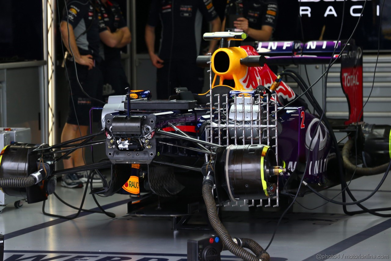 GP BRASILE, 22.11.2013- Prove Libere 1, Mark Webber (AUS) Red Bull Racing RB9 