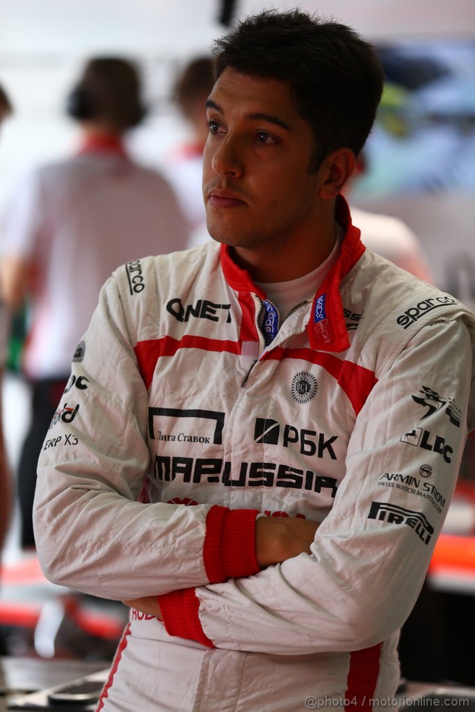 GP BRASILE, 22.11.2013- Prove Libere 1, Rodolfo Gonzalez (VEN) Test Driver Marussia F1 Team MR02