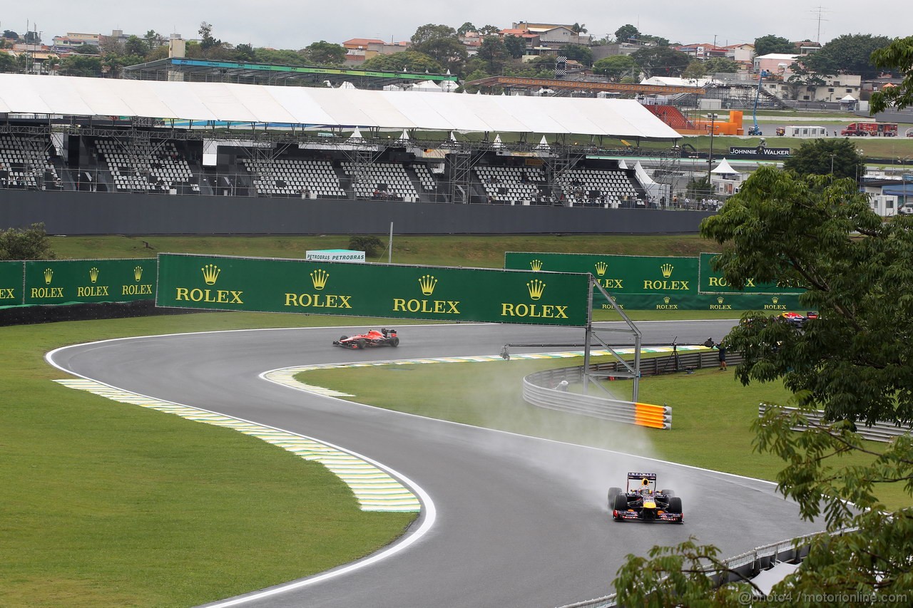 GP BRASILE, 22.11.2013- Prove Libere 1, Sebastian Vettel (GER) Red Bull Racing RB9 